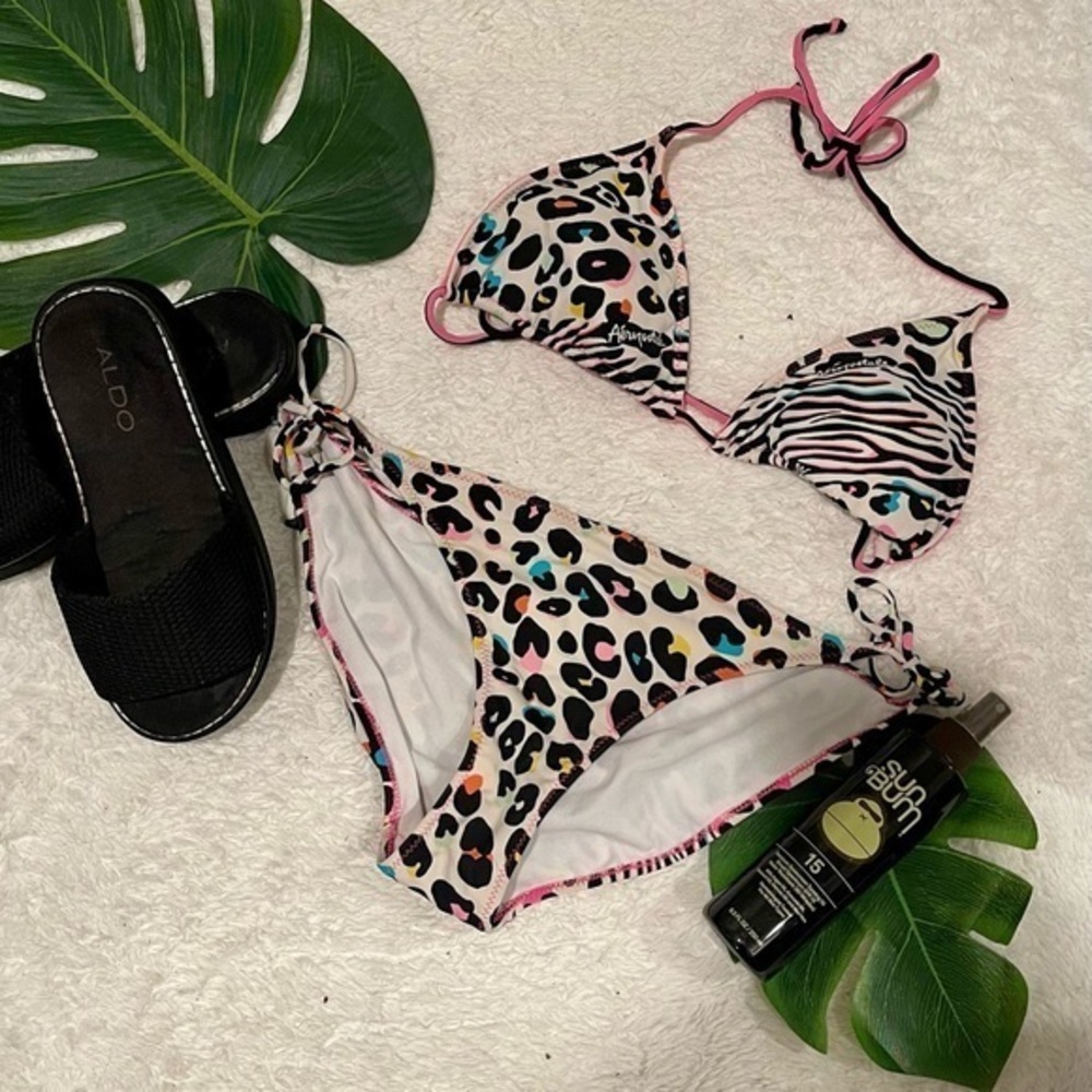 Aeropostale bright colored leopard bikini! Super sexy and cute! EUC